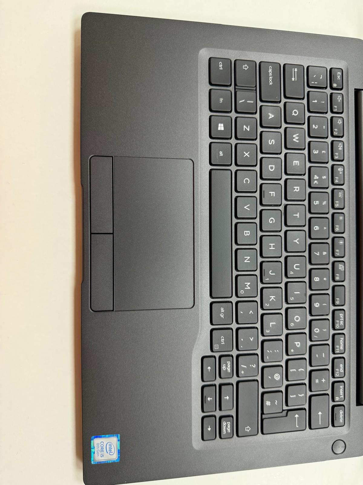 Elsőosztály laptop