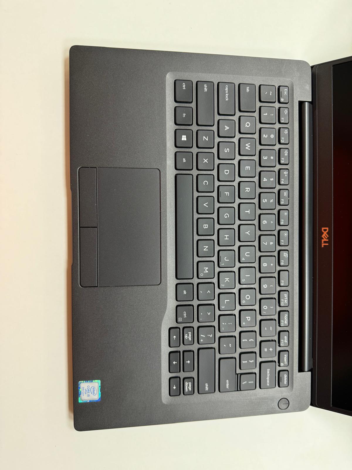 Elsőosztály laptop